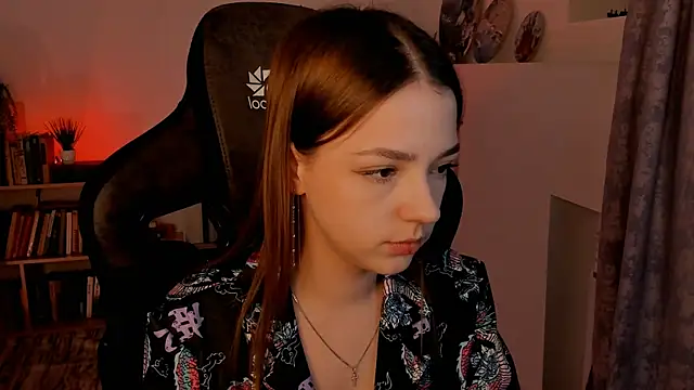 Snapshot of PamBeesly chatting on January 25, 2025, 11:55 am PamBeesly online show from January 25, 2025, 11:55 am