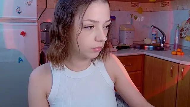 Snapshot of PamBeesly chatting on February 1, 2026, 8:35 am PamBeesly online show from February 1, 2026, 8:35 am