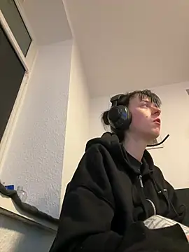 Ciara2004 online show from January 13, 2026, 7:30 pm