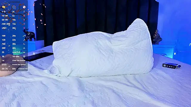 AnthonelaRusso  online show from March 14, 2025, 3:15 am