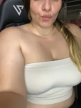 kristel blondie online show from July 23, 2026, 1:08 am