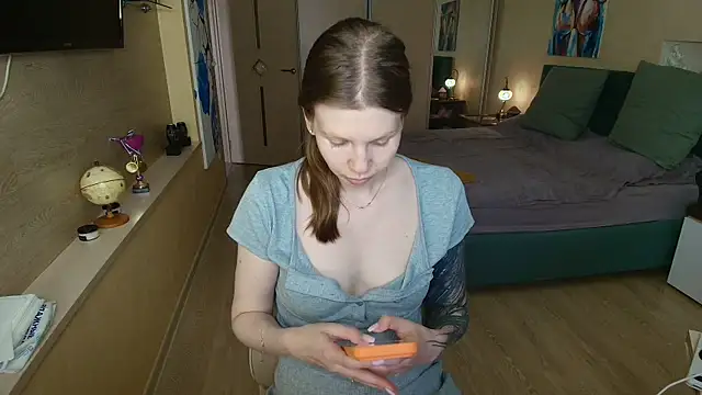 ReginaSparkle online show from July 13, 2026, 9:56 am