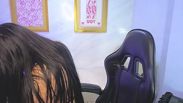 Paulette v online show from March 28, 2026, 1:11 pm