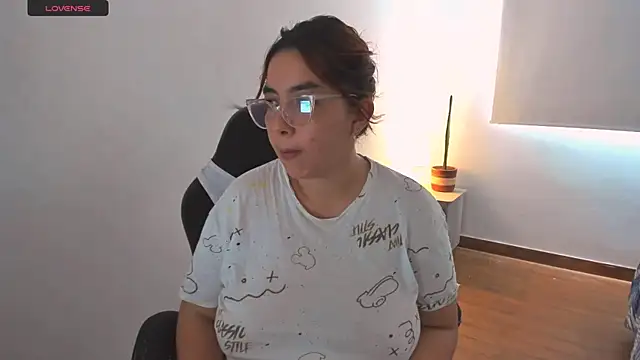 Snapshot of brithany_olson25 chatting on March 14, 2025, 6:39 pm brithany olson25 online show from March 14, 2025, 6:39 pm