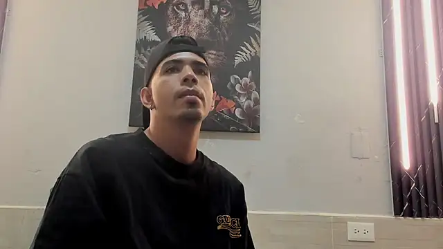 RYAN PATERSON online show from February 7, 2025, 2:04 pm