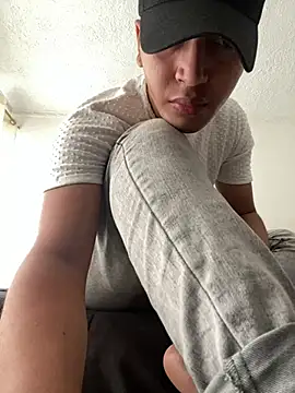 Snapshot of Diegosavage3 chatting on February 25, 2025, 9:13 pm Diegosavage3 online show from February 25, 2025, 9:13 pm