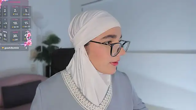 Ayha khalaf online show from September 14, 2025, 2:11 am