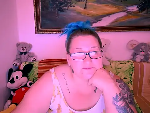 mayamayx online show from October 10, 2025, 5:23 pm