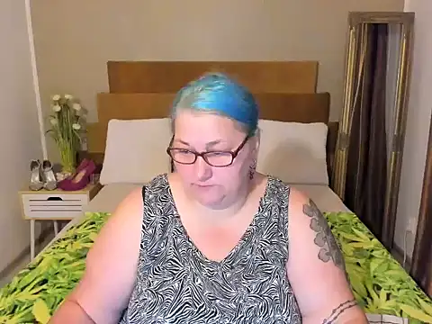mayamayx online show from July 17, 2026, 7:30 pm