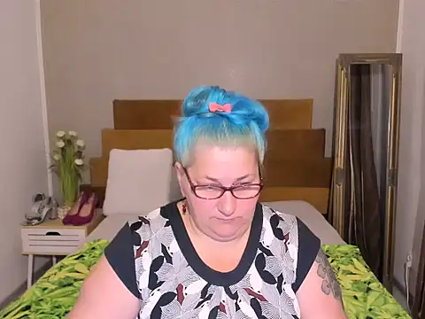 mayamayx online show from July 18, 2026, 6:12 pm