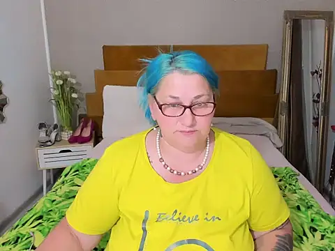 mayamayx online show from July 28, 2026, 7:26 pm