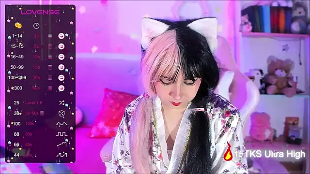 Snapshot of Kitty_Parker chatting on October 2, 2025, 1:12 am Kitty Parker online show from October 2, 2025, 1:12 am