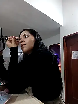 Lili Bykers online show from March 5, 2025, 12:11 pm