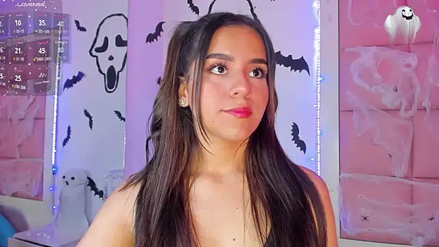 Lili Bykers online show from October 30, 2025, 7:47 pm