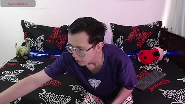 Tina 4 Charlie online show from October 6, 2025, 12:46 pm