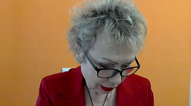 Snapshot of NessyJenixs chatting on February 18, 2025, 2:16 pm NessyJenixs online show from February 18, 2025, 2:16 pm