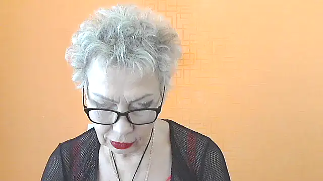 Snapshot of NessyJenixs chatting on November 2, 2025, 7:55 am NessyJenixs online show from November 2, 2025, 7:55 am