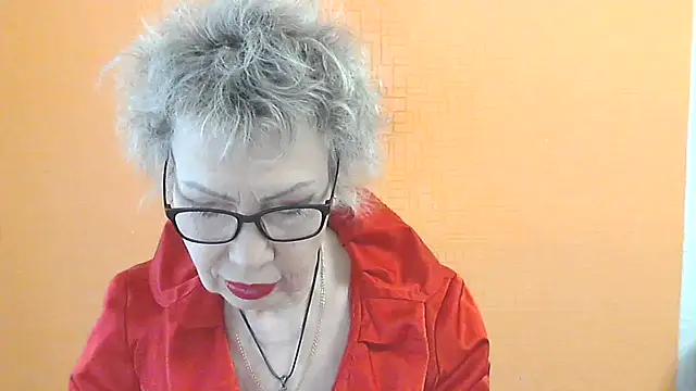 Snapshot of NessyJenixs chatting on April 19, 2026, 7:40 am NessyJenixs online show from April 19, 2026, 7:40 am