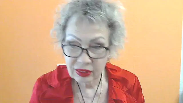 Snapshot of NessyJenixs chatting on April 21, 2026, 1:28 pm NessyJenixs online show from April 21, 2026, 1:28 pm