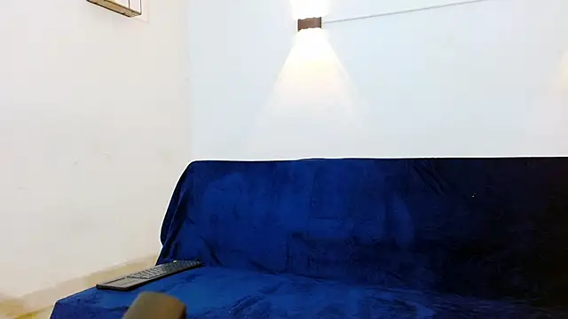 Tylerdrdn online show from October 30, 2025, 8:53 pm