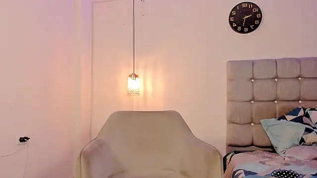 Tylerdrdn online show from November 14, 2025, 7:07 am