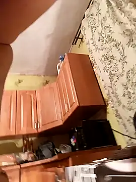 Laura Kiss online show from January 17, 2025, 7:27 pm