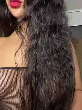 Lobna-alami online show from September 10, 2025, 2:50 pm