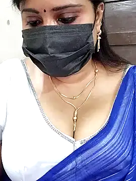 Snapshot of Queenflowerr chatting on January 27, 2025, 7:03 am Queenflowerr online show from January 27, 2025, 7:03 am