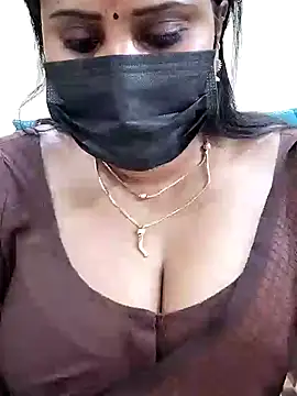 Snapshot of Queenflowerr chatting on February 11, 2025, 11:54 pm Queenflowerr online show from February 11, 2025, 11:54 pm