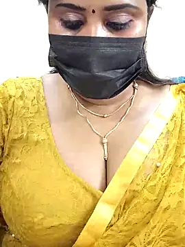 Snapshot of Queenflowerr chatting on March 10, 2025, 6:45 pm Queenflowerr online show from March 10, 2025, 6:45 pm