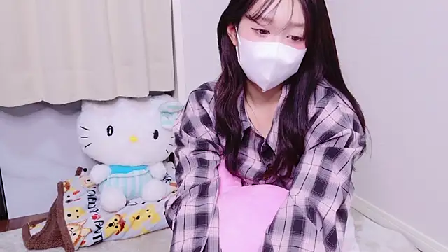 Sakku-MIKOTO-Saku online show from February 2, 2025, 1:08 pm