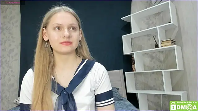 Snapshot of onelovelyalice chatting on January 22, 2025, 5:49 pm onelovelyalice online show from January 22, 2025, 5:49 pm