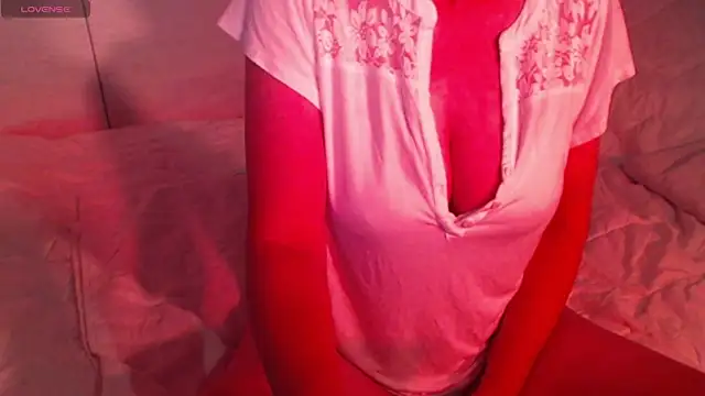 sweetchani666 online show from September 23, 2025, 3:04 pm