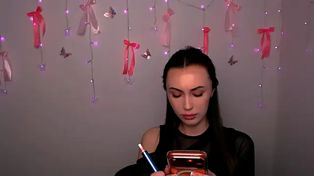 Snapshot of Nikonara_Love chatting on April 22, 2026, 2:07 pm Nikonara Love online show from April 22, 2026, 2:07 pm