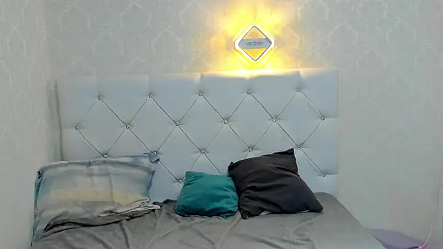 Snapshot of GladysHewell chatting on January 30, 2025, 1:21 pm GladysHewell online show from January 30, 2025, 1:21 pm