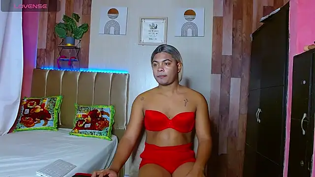 Snapshot of electrabrowns chatting on December 14, 2025, 2:28 am electrabrowns online show from December 14, 2025, 2:28 am