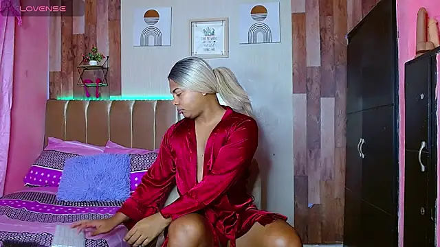 Snapshot of electrabrowns chatting on February 18, 2026, 10:22 am electrabrowns online show from February 18, 2026, 10:22 am