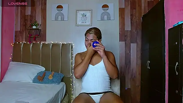 Snapshot of electrabrowns chatting on February 28, 2026, 11:39 pm electrabrowns online show from February 28, 2026, 11:39 pm