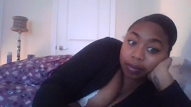 Snapshot of angeliquebelcali chatting on March 22, 2025, 10:59 pm angeliquebelcali online show from March 22, 2025, 10:59 pm