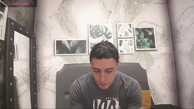 Frank Millers online show from March 13, 2025, 3:06 pm