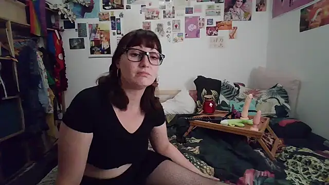 AdorahB3ll3 online show from March 3, 2025, 8:11 pm