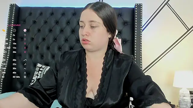 Luciana brown  online show from February 12, 2025, 7:55 am