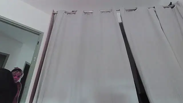 Snapshot of serena__vedette chatting on September 16, 2025, 7:20 am serena vedette online show from September 16, 2025, 7:20 am