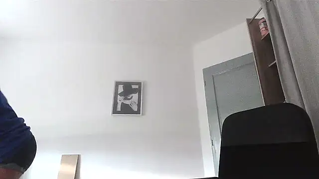 Snapshot of serena__vedette chatting on November 1, 2025, 8:05 am serena vedette online show from November 1, 2025, 8:05 am