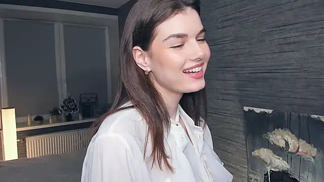 FloraDobb online show from February 2, 2025, 10:06 pm