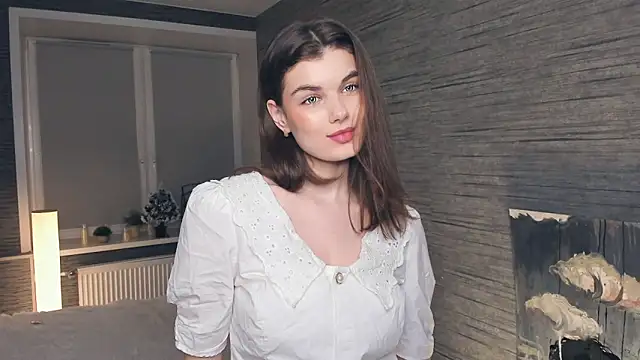 FloraDobb online show from February 3, 2025, 7:10 pm