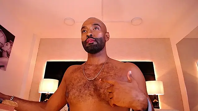 Snapshot of Simon_Basset chatting on February 20, 2025, 9:09 pm Simon Basset online show from February 20, 2025, 9:09 pm