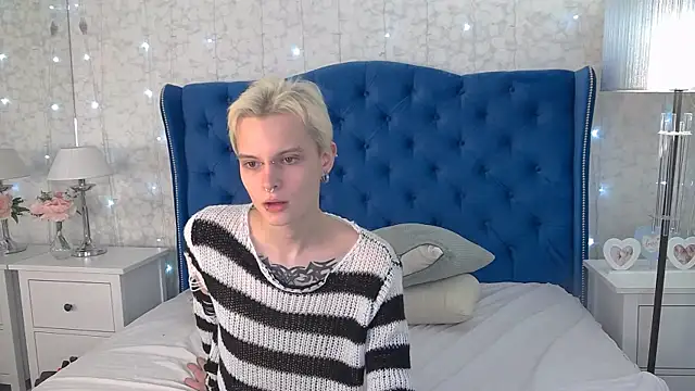 Snapshot of DemianEnglen chatting on February 28, 2025, 8:50 pm DemianEnglen online show from February 28, 2025, 8:50 pm