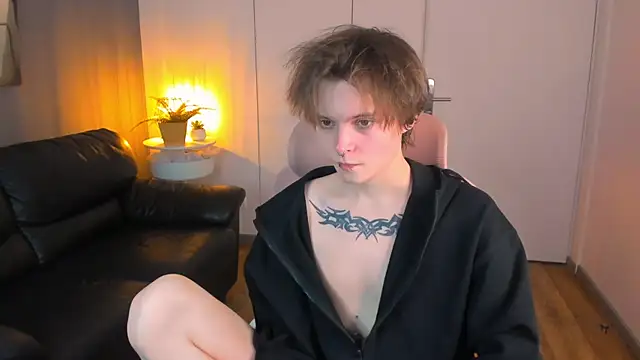 DemianEnglen online show from April 9, 2026, 3:28 pm