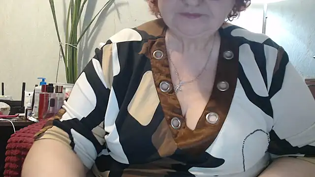Snapshot of DeniseeRosea chatting on March 27, 2026, 11:26 pm DeniseeRosea online show from March 27, 2026, 11:26 pm